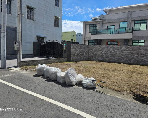 關廟居家庭園除草清運, 關廟居家庭園整理, 關廟社區庭園整理, 
                    關廟除草清運, 關廟建地除草, 關廟鋸樹, 關廟環境整理, 關廟建地割草, 台南環境清理, 關廟除草景觀工程, 關廟重劃土地除草, 關廟果樹農地除草, 
                    關廟園區空地除草, 關廟除草鋸樹, 關廟墓地清理, 關廟道路除草, 關廟圍籬工程除草, 關廟代客除草, 關廟除(割)草作業, 關廟割草, 關廟除草, 
                    關廟割草整地, 關廟除草整地, 關廟空地除草價格, 關廟除草工, 關廟整地除草費用, 關廟空地割草, 關廟整地除草, 關廟空地除草